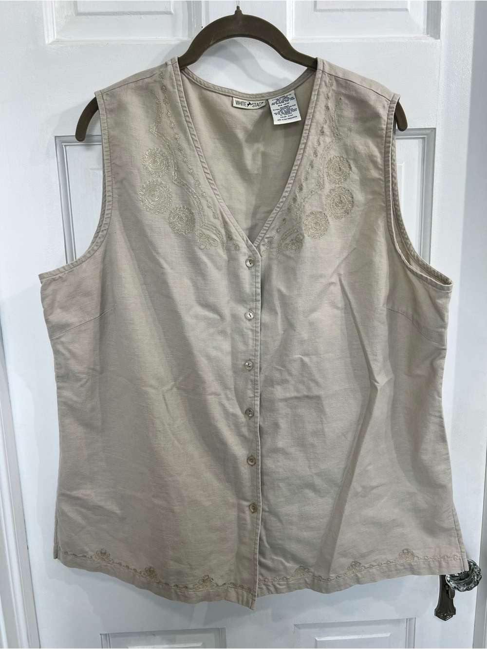 White Stag Vintage Sleeveless Top